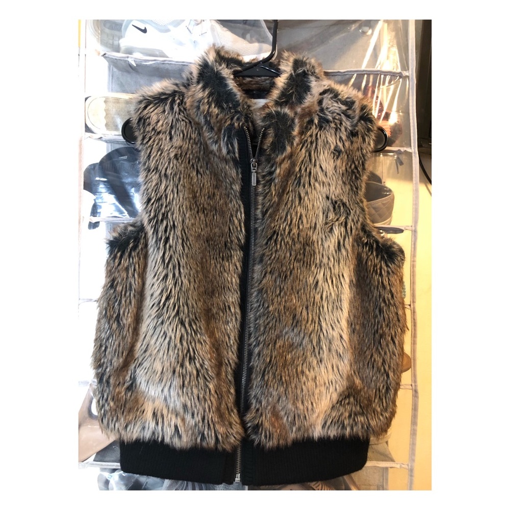 Copper key fur vest